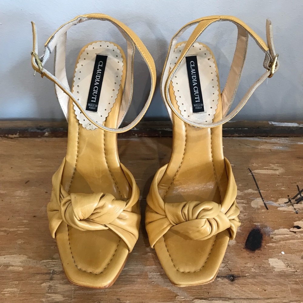 Claudia Ciuti Burnt Yellow Leather Heels